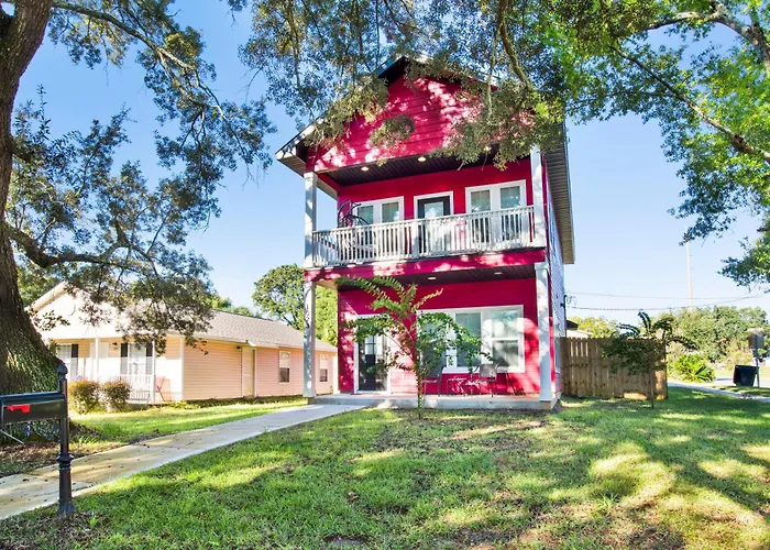 The Clifford House Holiday home *